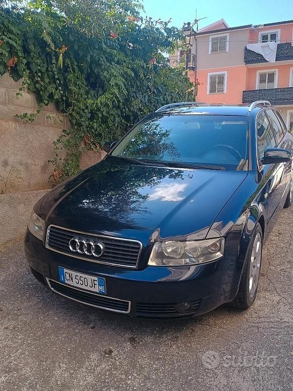 Usata Audi A4 Ambiente 131 CV (96 kW) 2004 Blu Station wagon