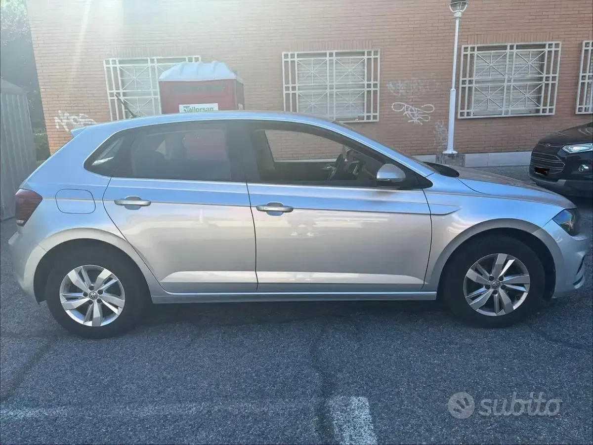 Usata VW Polo Comfortline 95 CV (69 kW) 2020 Argento Utilitaria