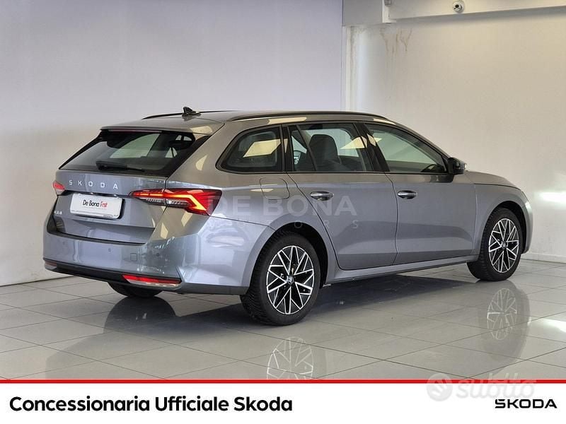 Occasion Skoda Octavia Executive 150 ch (110 kW) 2025 Gris Break