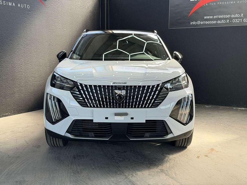 Nuova Peugeot 2008 GTi 136 CV (100 kW) 2026 Bianco okenite SUV