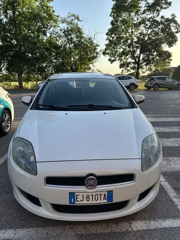 Usata Fiat Bravo Active 90 CV (66 kW) 2011 Utilitaria