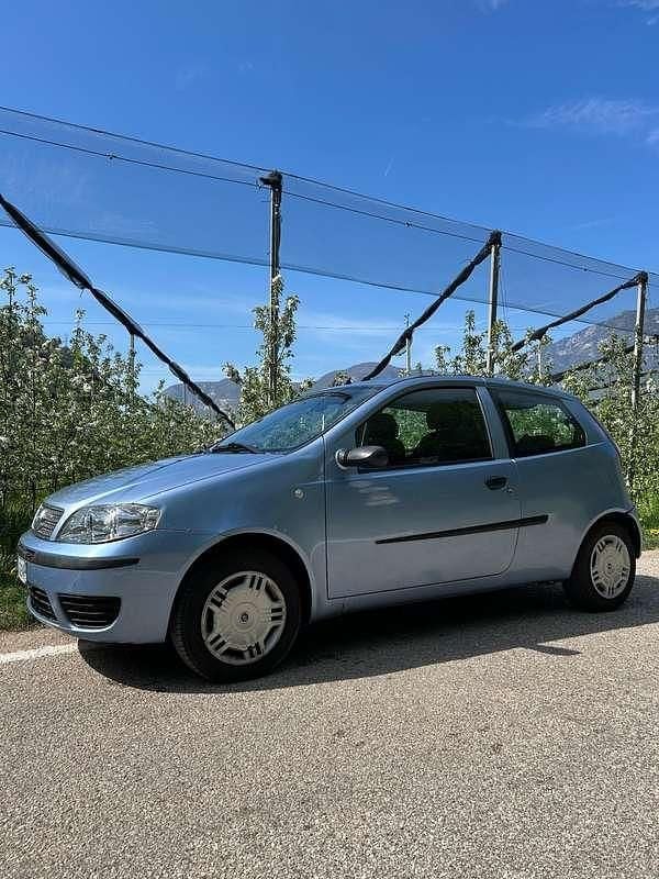 Usata Fiat Punto Dynamic 60 CV (44 kW) 2003 Utilitaria
