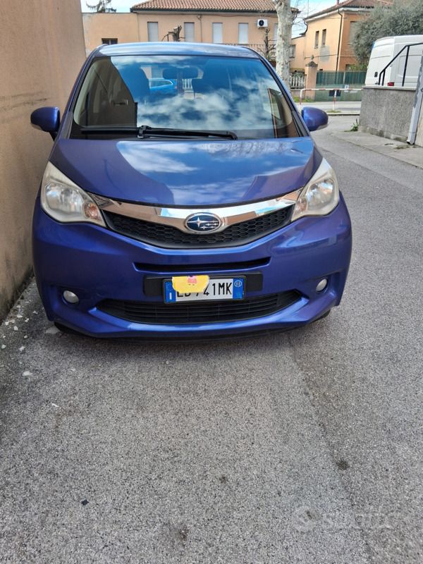 Blu Usata 2011 Subaru Trezia Due volumi | 3800 € - Immagine 1/4