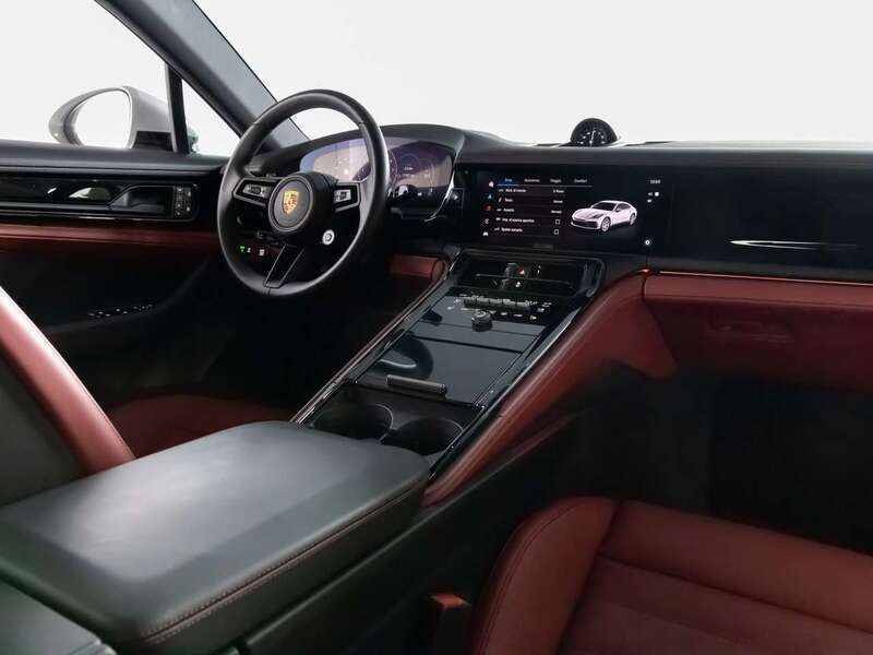 Usata Porsche Panamera 470 CV (345 kW) 2024 Grigio ghiaccio metallizzato Berlina