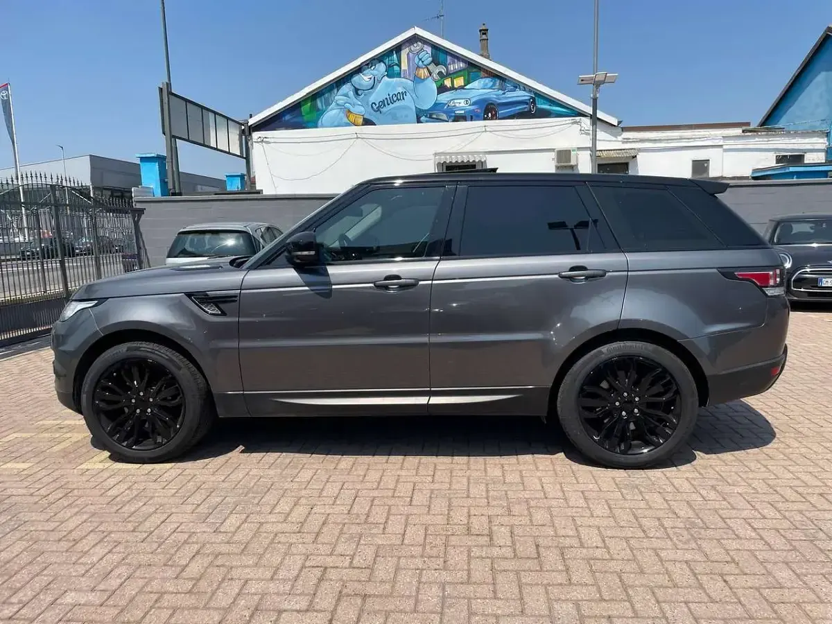 Usata Land Rover Range Rover HSE Dynamic 245 CV (180 kW) 2015 Grigio SUV