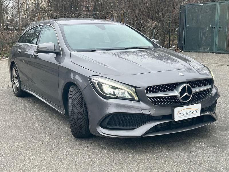 Usata Mercedes CLA200 Premium 136 CV (100 kW) 2017 Grigio Berlina