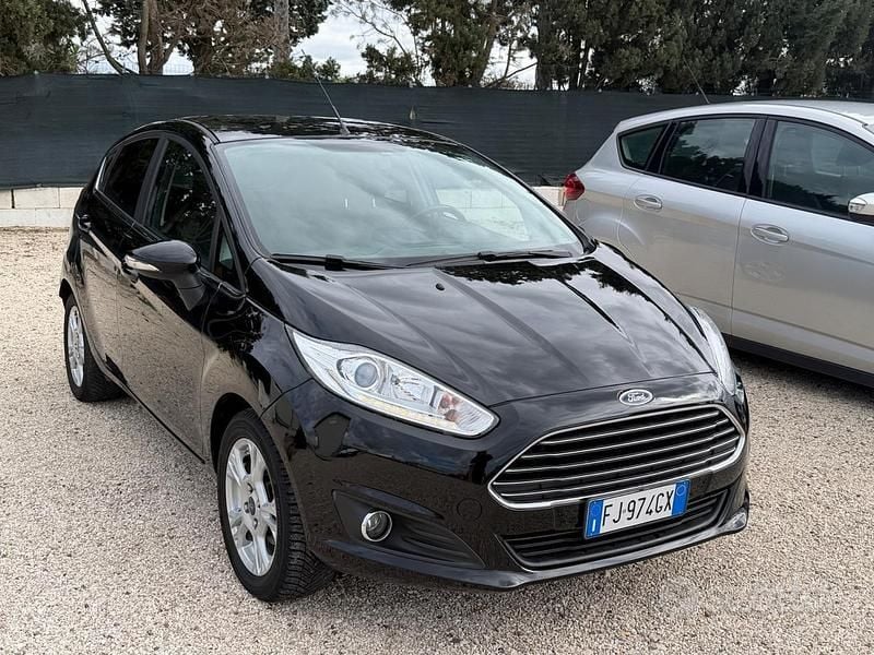 Usata Ford Fiesta Titanium 75 CV (55 kW) 2017 Nero Berlina