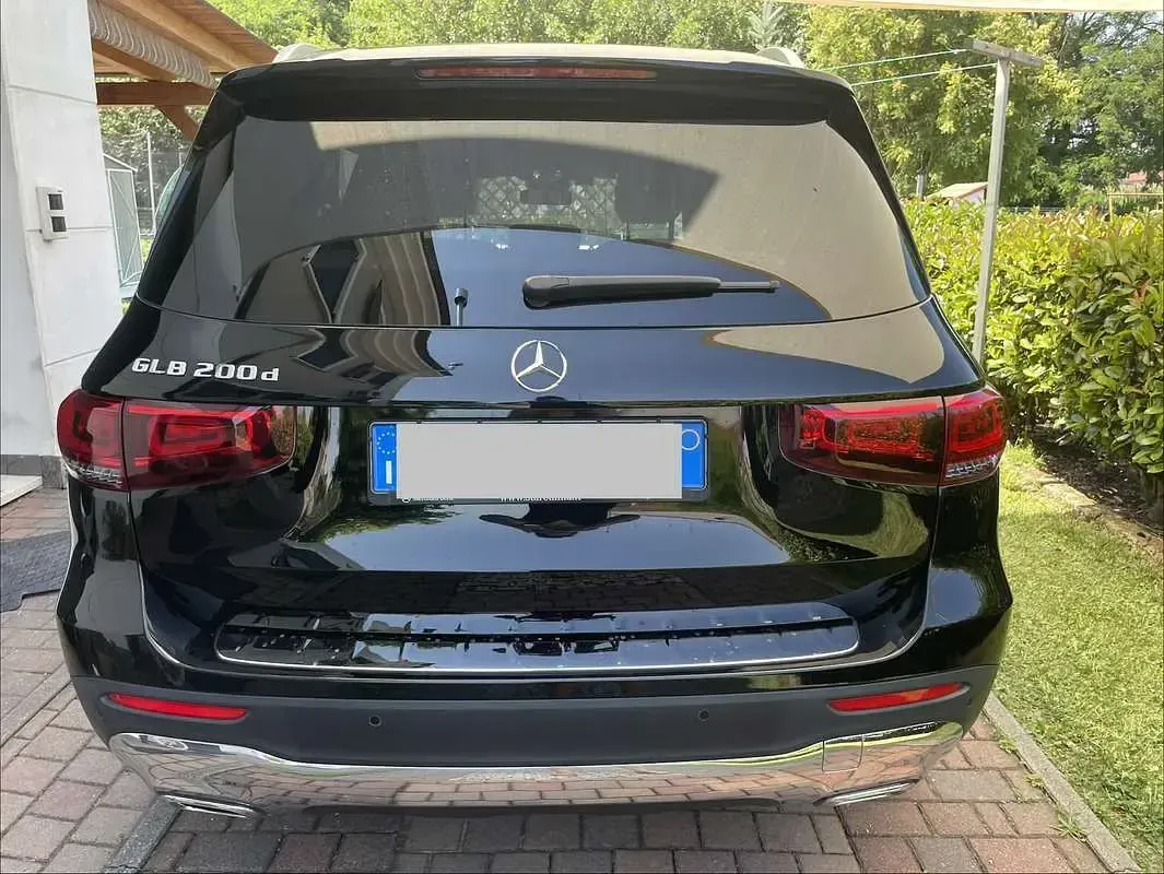 Usata Mercedes GLB200 150 CV (110 kW) 2023 SUV