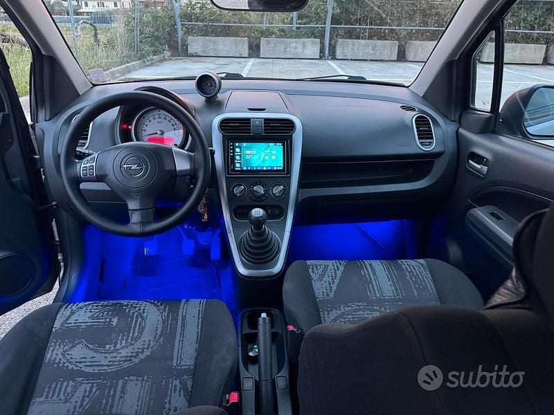 Grigio Usata 2012 Opel Agila Enjoy Due volumi | 5000 € (Buon prezzo) - Immagine 1/4