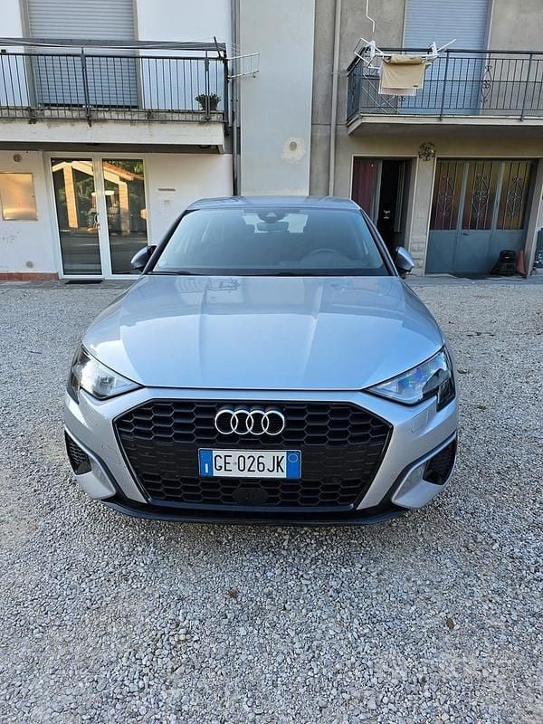 Grigio Usata 2021 Audi A3 Advanced Tre volumi | 21.300 € (Super prezzo) - Immagine 1/4