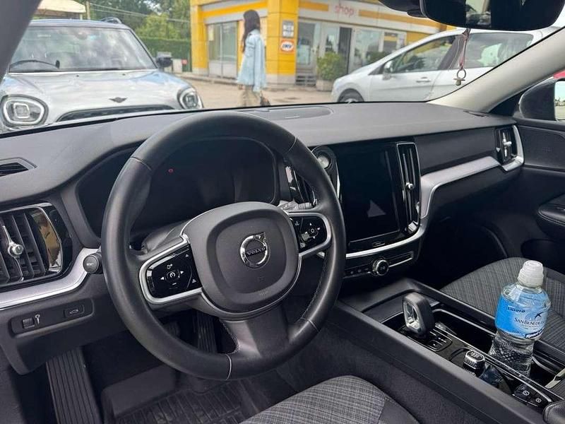 Usata Volvo V60 CC Business Edition 197 CV (144 kW) 2022 Grigio Station wagon