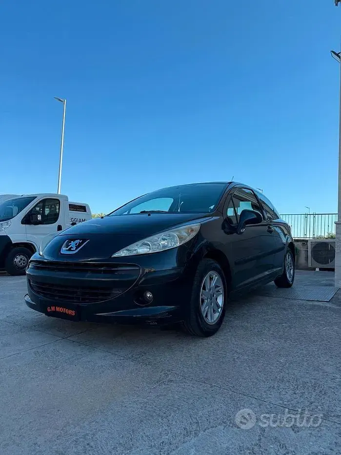 Usata Peugeot 207 68 CV (50 kW) 2007 Nero Berlina
