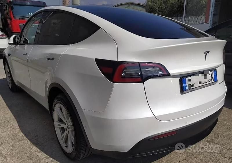 Usado Tesla Model Y Long Range AWD 378 kW (514 CV) 2022 Blanco SUV