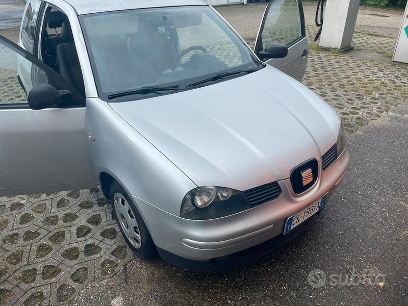 Grigio Usata 2004 Seat Arosa Due volumi | 1900 € (Cara) - Immagine 1/4