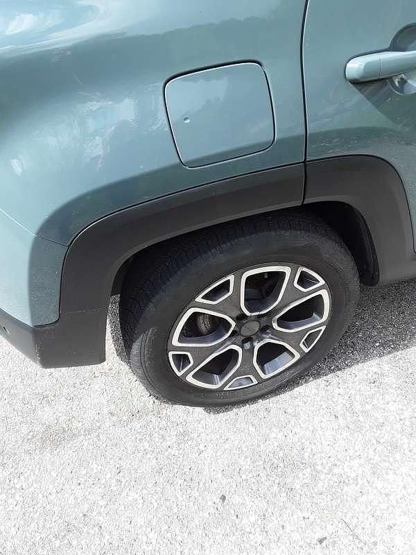 Usata Jeep Renegade Limited 140 CV (102 kW) 2015 Grigio SUV