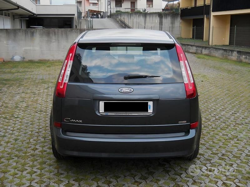 Usata Ford C-MAX 109 CV (80 kW) 2007 Grigio Monovolume