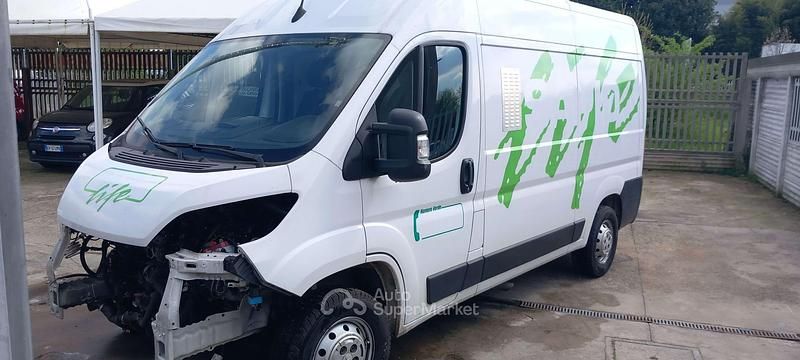 Usata Citroën Jumper 140 CV (102 kW) 2023 Bianco Monovolume