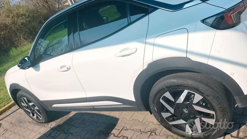 Usata Opel Mokka 136 CV (100 kW) 2023 Bianco SUV