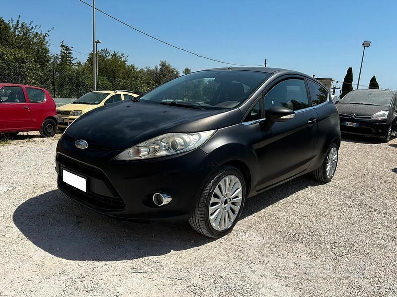 Usata Ford Fiesta 80 CV (58 kW) 2008 Nero Utilitaria