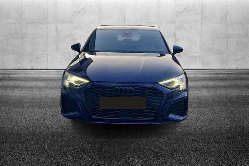 Usata Audi A3 e-tron S-Line 204 CV (150 kW) 2022 Blu metallizzato Utilitaria