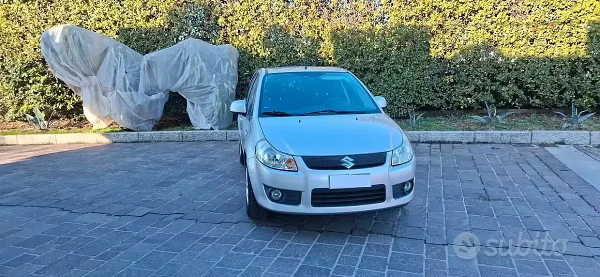 Usata Suzuki SX4 107 CV (78 kW) 2007 Grigio Berlina