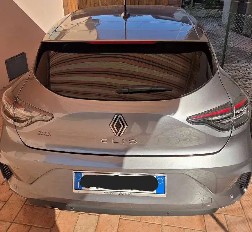 Usata Renault Clio V Evolution 101 CV (74 kW) 2024 Grigio Berlina