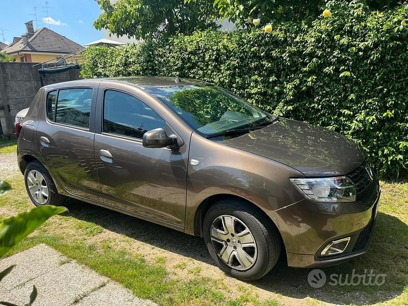 Usata Dacia Sandero 100 CV (73 kW) 2020 Marrone Berlina