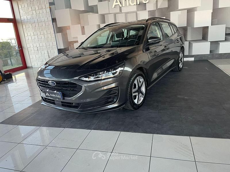 Usata Ford Focus Active 120 CV (88 kW) 2022 Grigio Station wagon