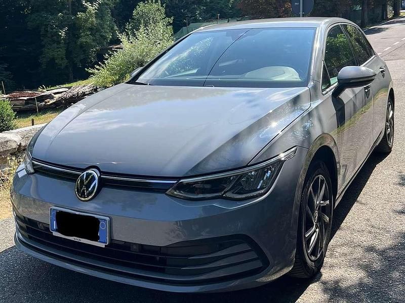 Grigio Usata 2020 VW Golf VII Style Tre volumi | 21.500 € (Cara) - Immagine 1/4