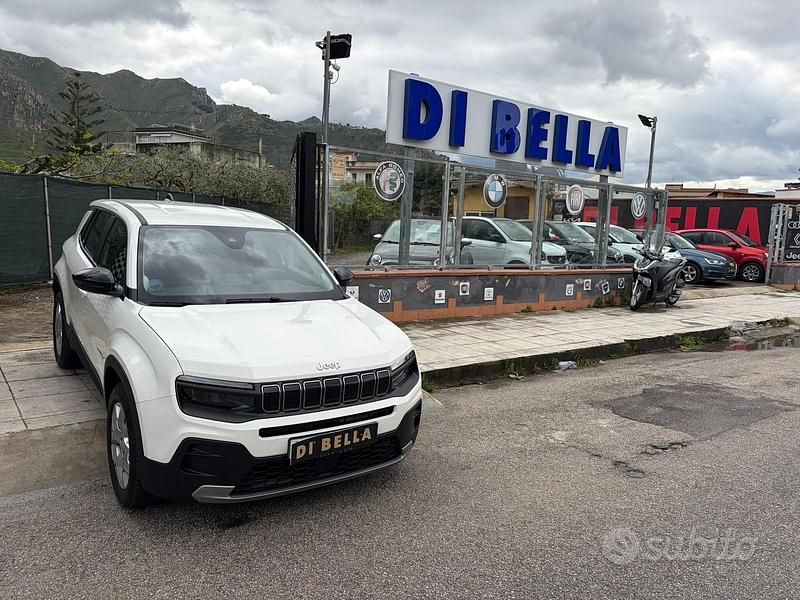 Käytetty Jeep Avenger 100 HP (73 kW) 2024 Valkoinen Katumaasturi