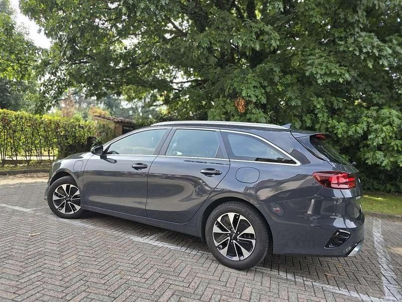 Usata Kia Ceed Sportswagon Spirit 105 CV (77 kW) 2022 Grigio Station wagon