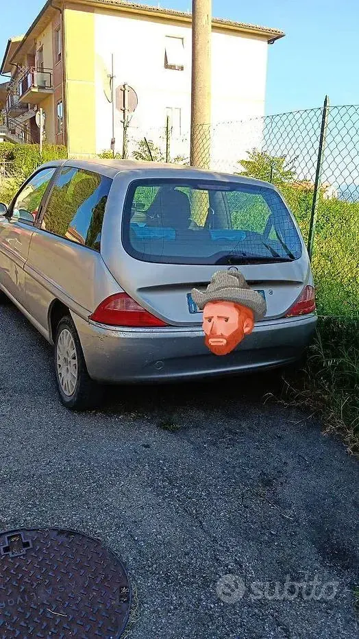 Usata Lancia Ypsilon 60 CV (44 kW) 2001 Grigio Utilitaria