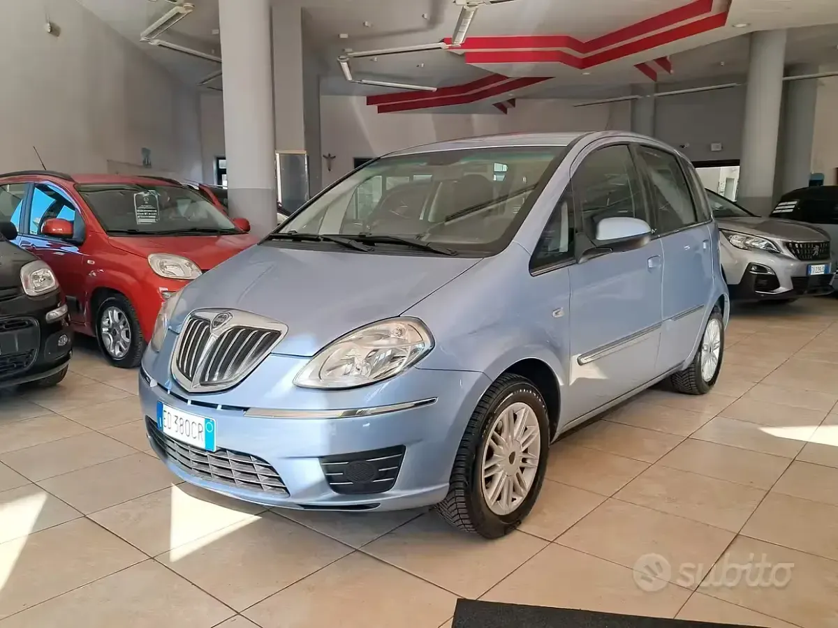 Usata Lancia Musa 77 CV (56 kW) 2010 Monovolume