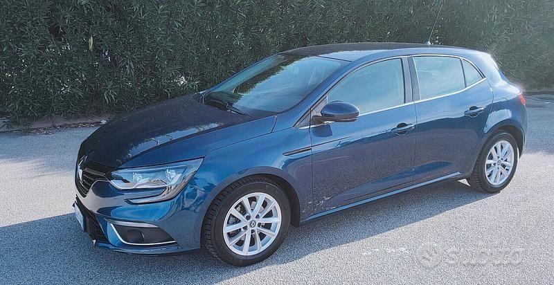 Usata Renault Mégane IV R.S. 116 CV (85 kW) 2020 Blu Berlina