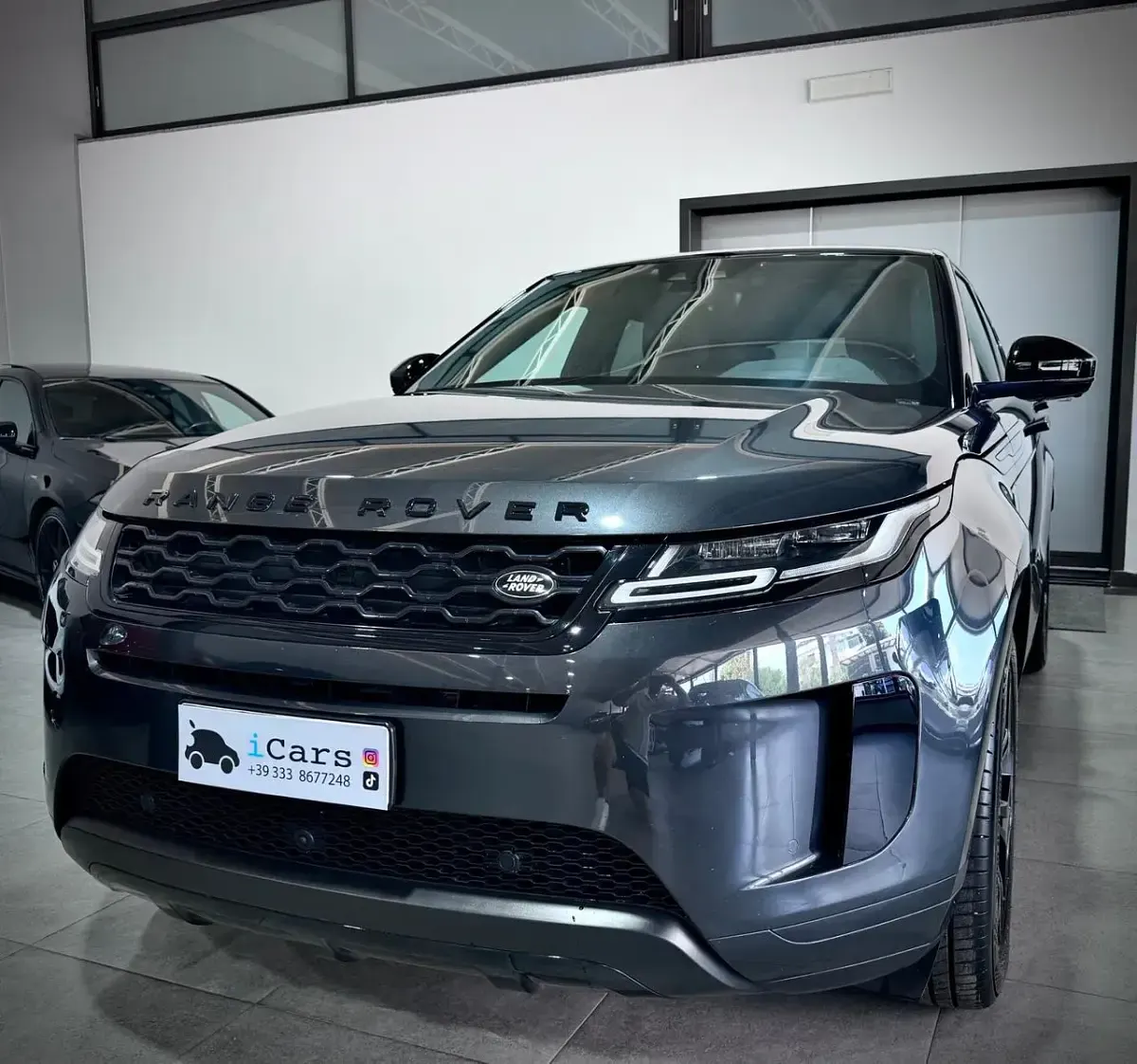 Usata Land Rover Range Rover evoque R-Dynamic 150 CV (110 kW) 2020 Grigio SUV