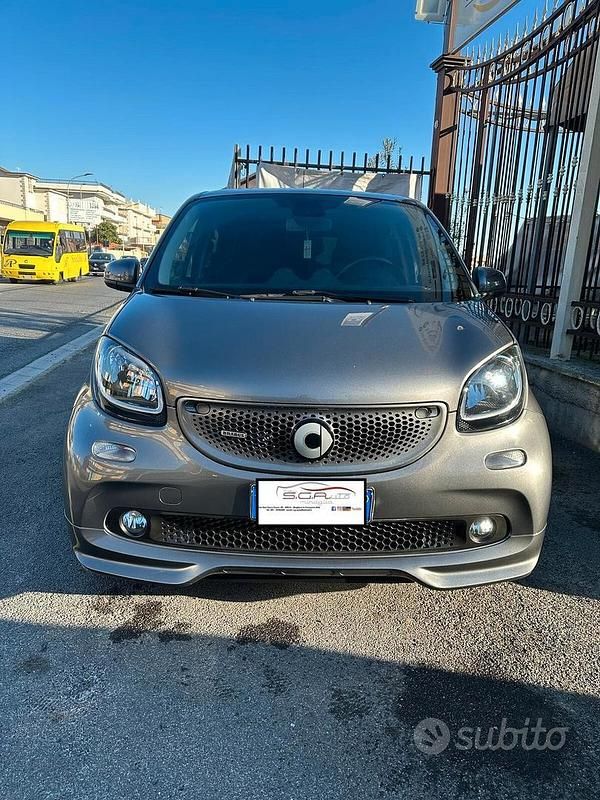 Usata Smart ForFour Brabus 70 CV (51 kW) 2019 Grigio Utilitaria