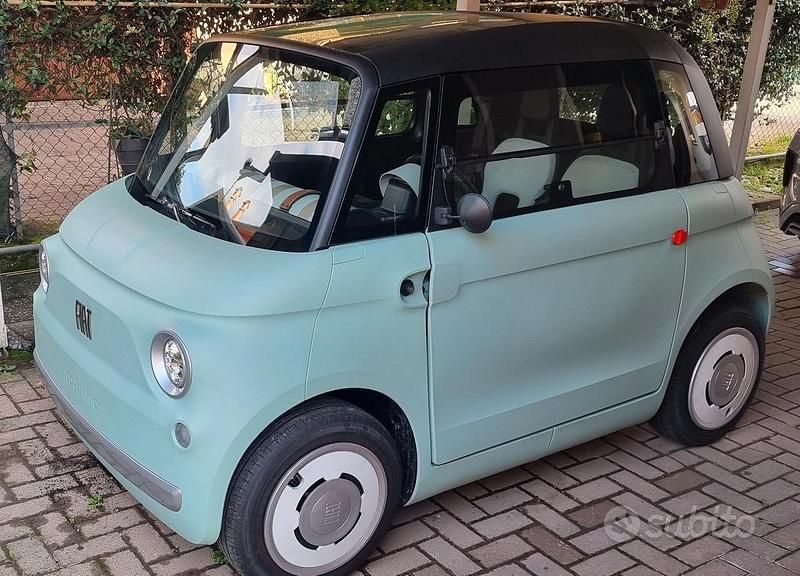 Nuova Fiat Topolino 2025 Verde Utilitaria