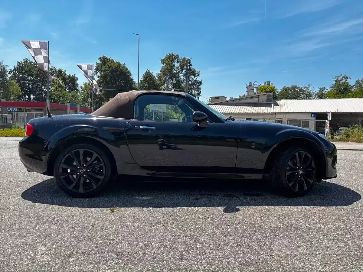 Usata Mazda MX5 126 CV (92 kW) 2013 Nero Cabrio