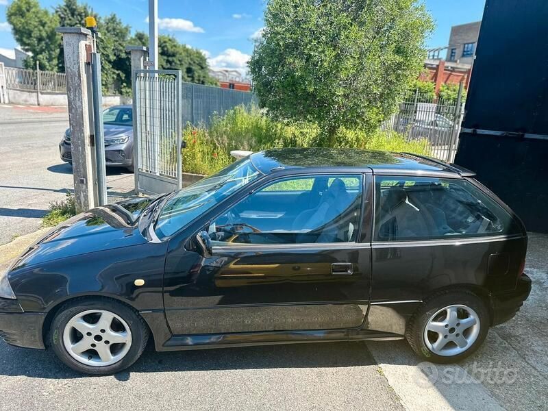 Usata Suzuki Swift 101 CV (74 kW) 1992 Nero Utilitaria