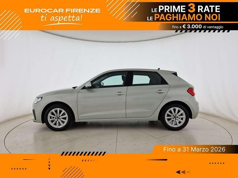 Nuova Audi A1 Sportback Business 116 CV (85 kW) 2025 Argento cavo metallizzato Utilitaria