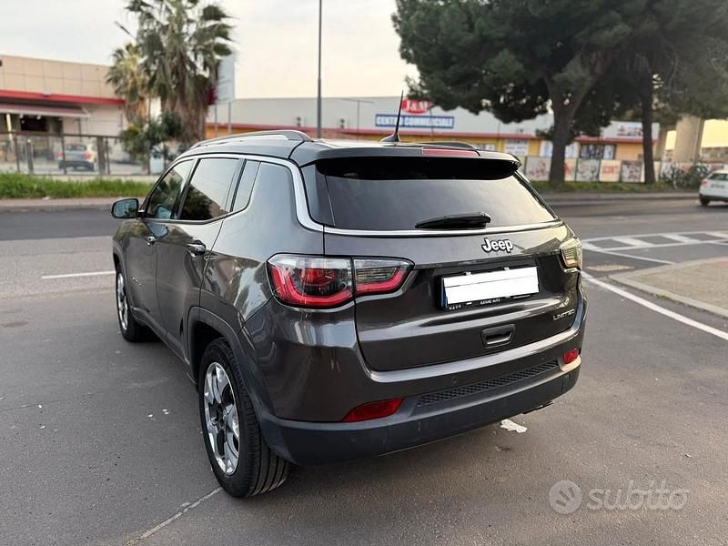 Usata Jeep Compass Limited 120 CV (88 kW) 2018 Grigio SUV