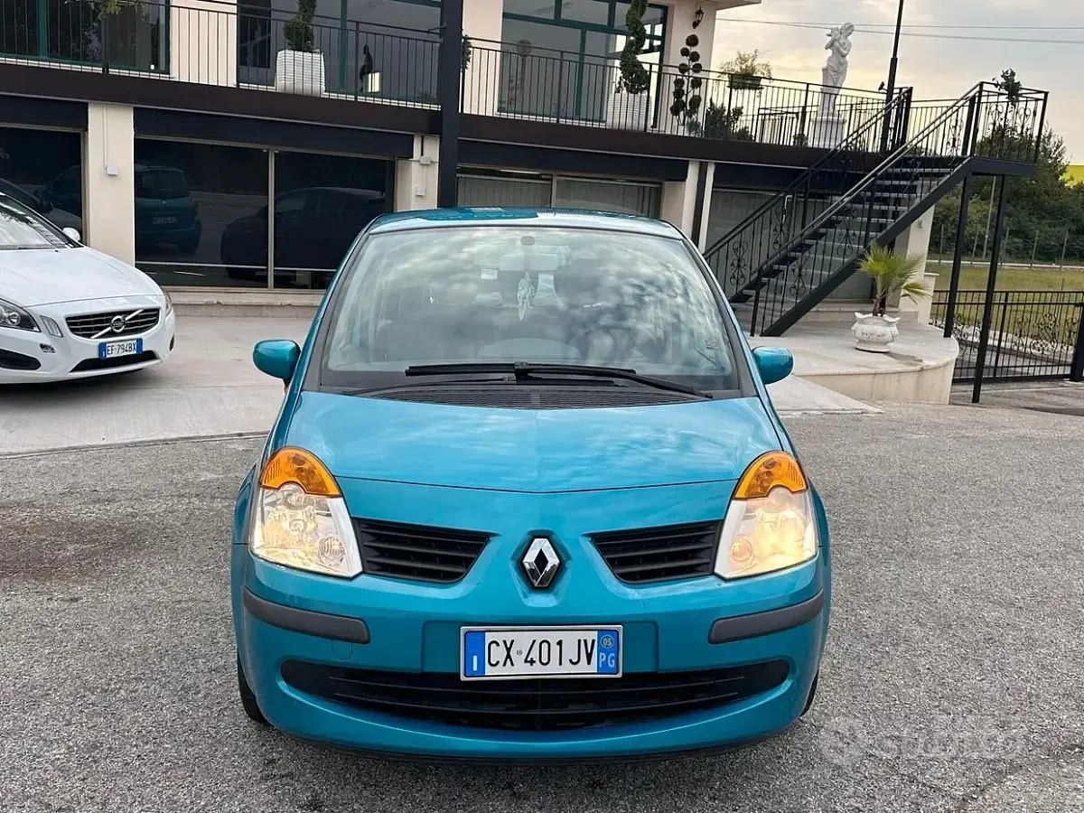 Usata Renault Modus Luxe 75 CV (55 kW) 2005 Blu Monovolume