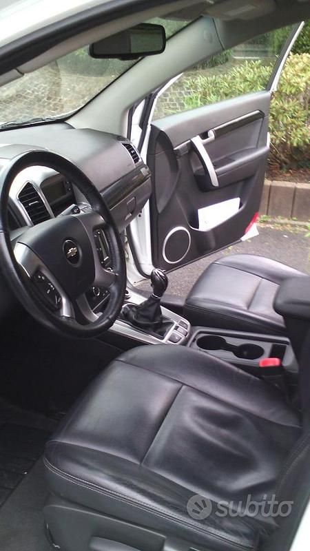 Usata Chevrolet Captiva 163 CV (119 kW) 2013 Bianco SUV