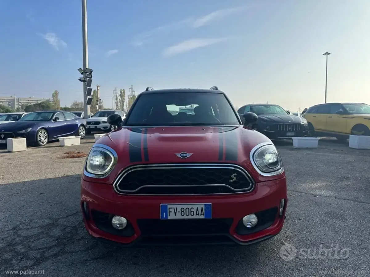Usata Mini Countryman 136 CV (100 kW) 2019 Rosso SUV