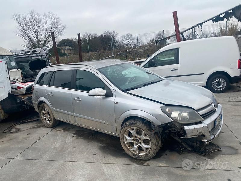 Käytetty Opel Astra 150 HP (110 kW) 2004 Farmari