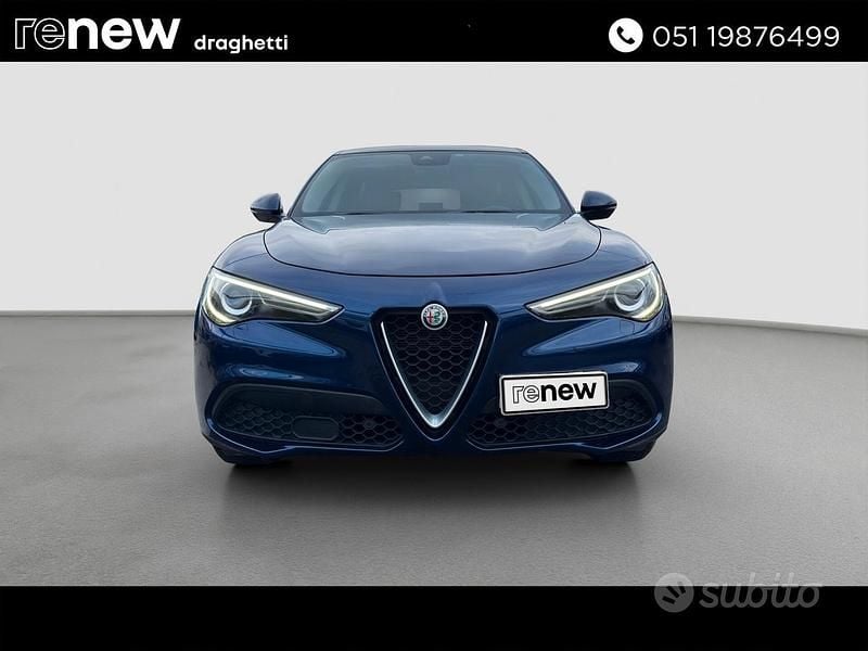 Usata Alfa Romeo Stelvio Executive 190 CV (139 kW) 2019 Blu SUV