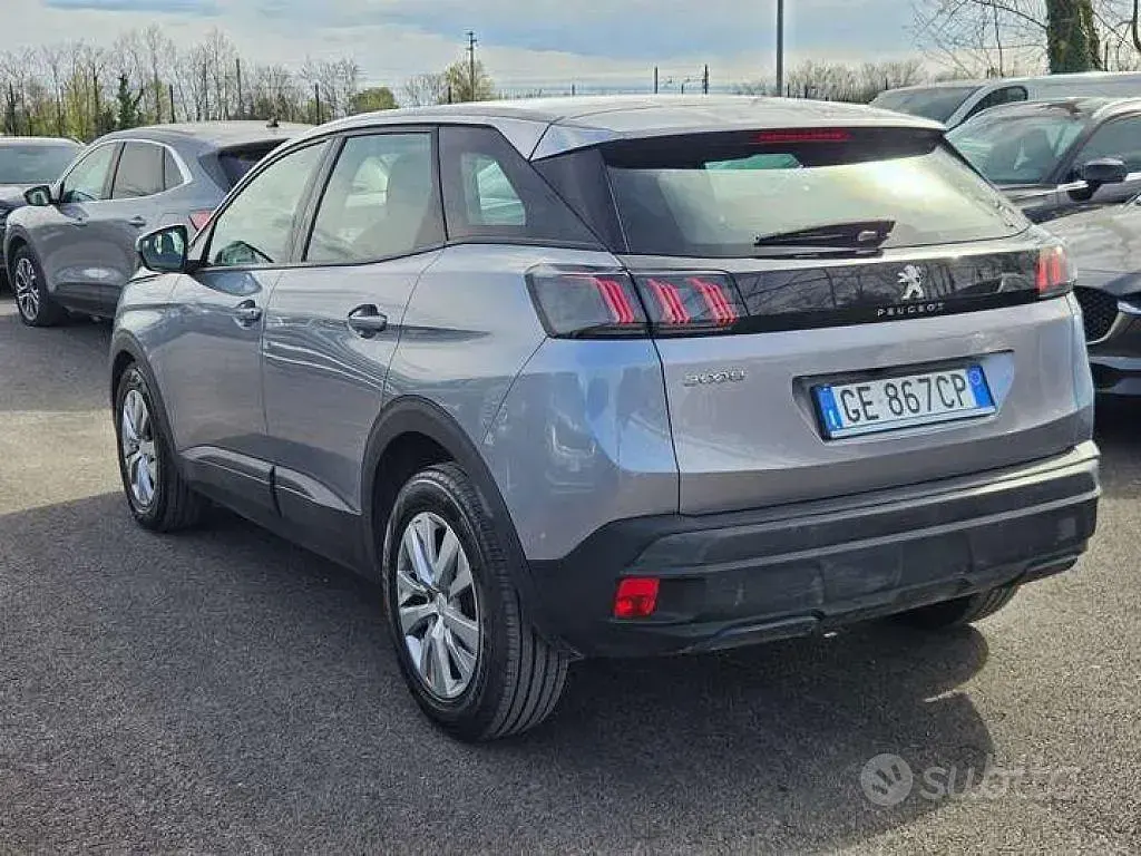 Usata Peugeot 3008 Business-Line 131 CV (96 kW) 2021 Grigio SUV