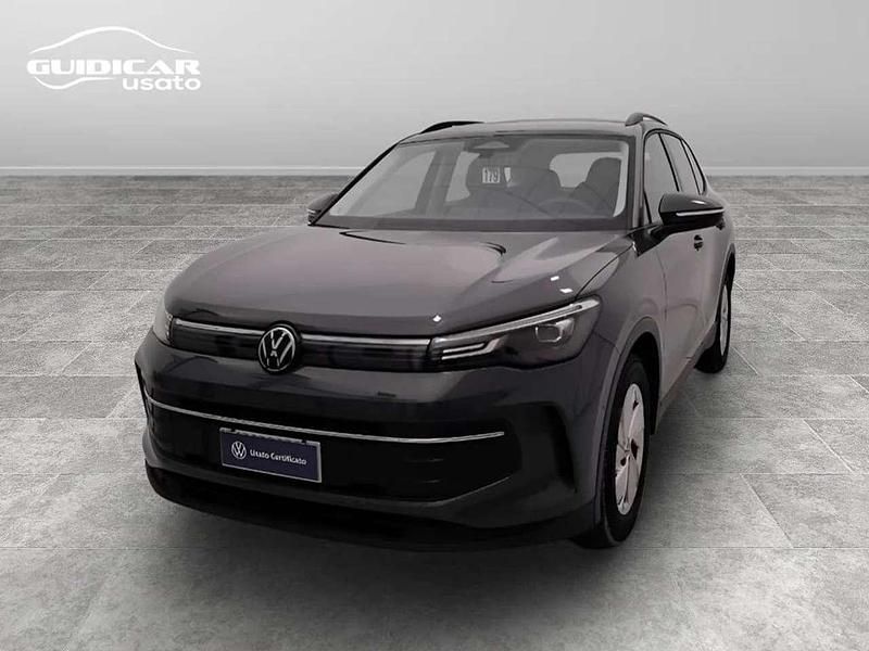 Usata VW Tiguan Allspace Edition 150 CV (110 kW) 2024 Grigio opaco scuro SUV