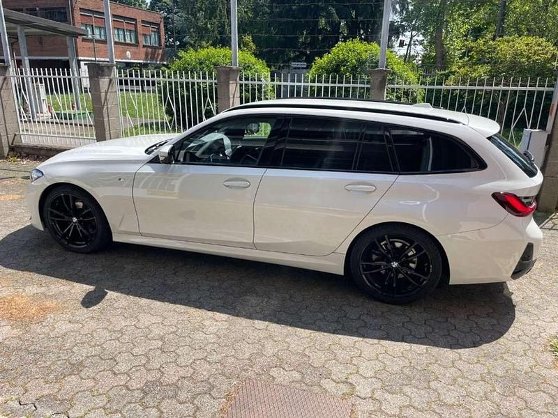 Usata BMW 318 M Sport 150 CV (110 kW) 2024 Bianco Station wagon
