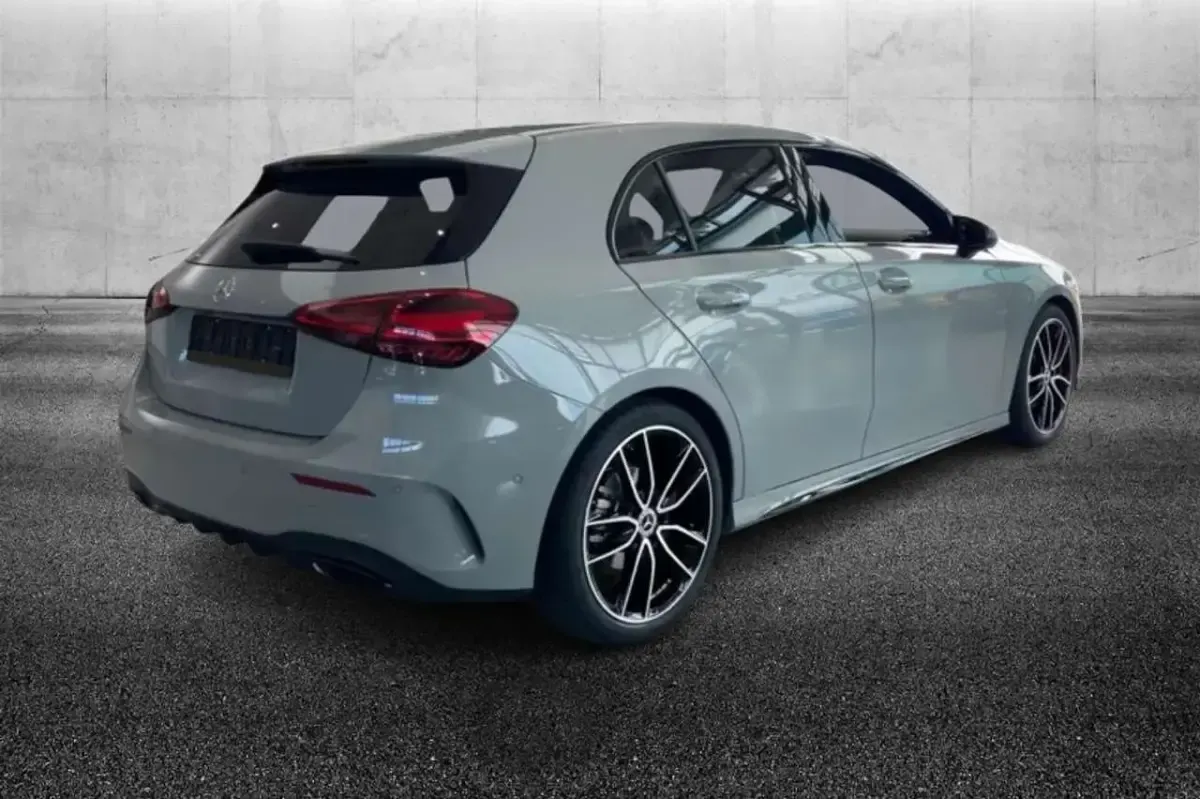 Usata Mercedes A200 AMG Line Premium 150 CV (110 kW) 2025 Grigio Berlina